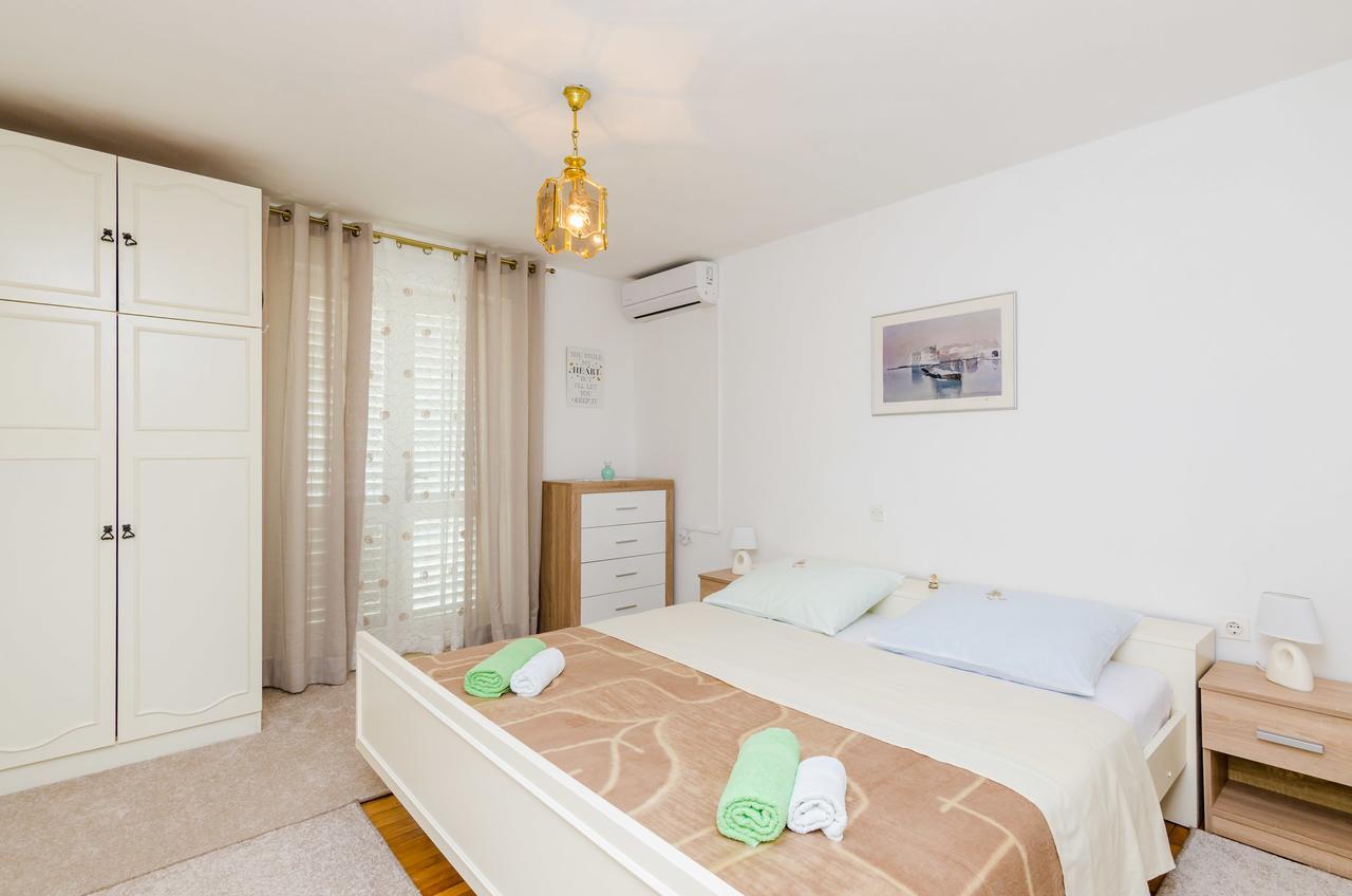 Nikola 2* Dubrovnik